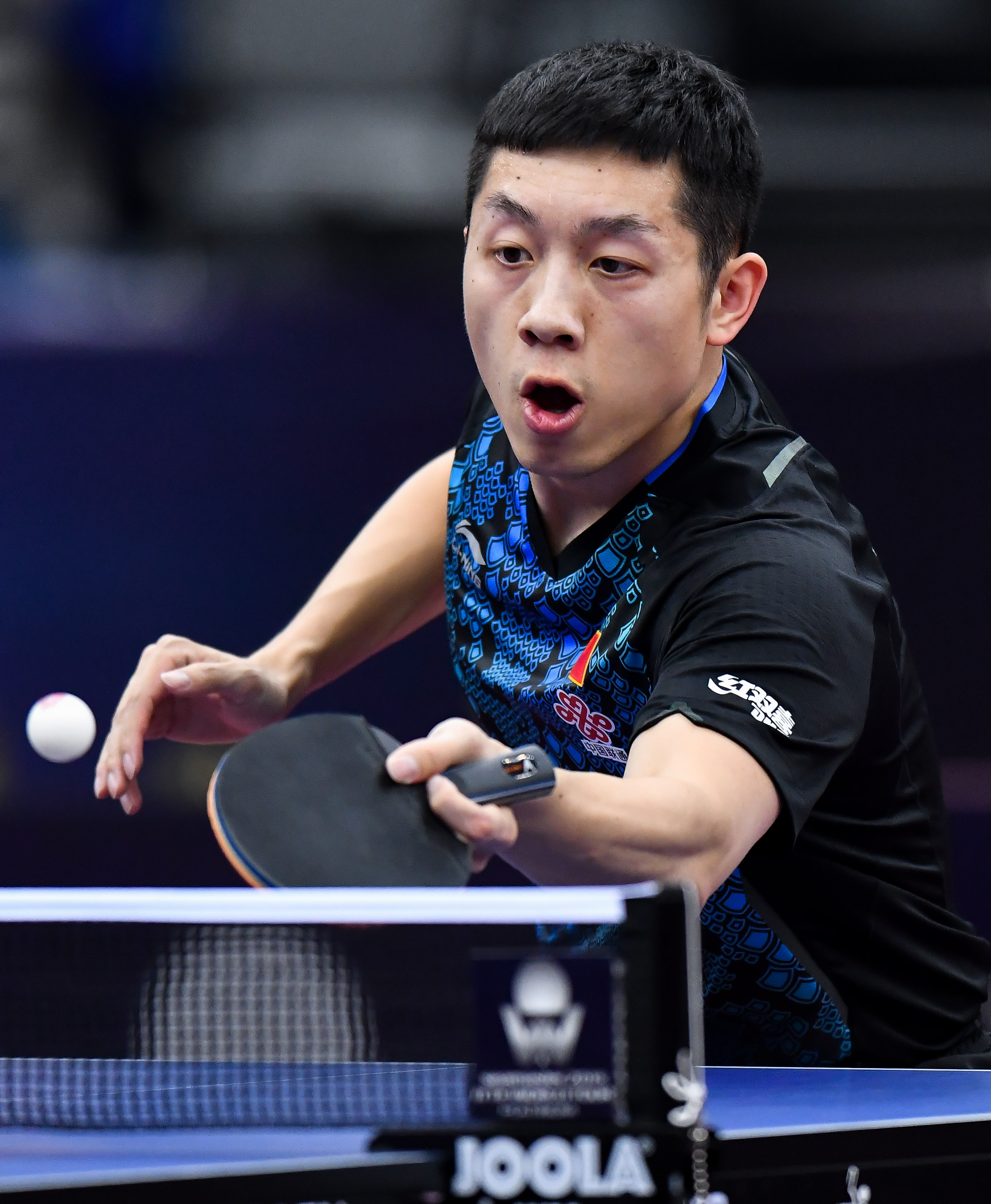 中国乒乓球队强势瑞典乒乓球队，许昕绝境逆转