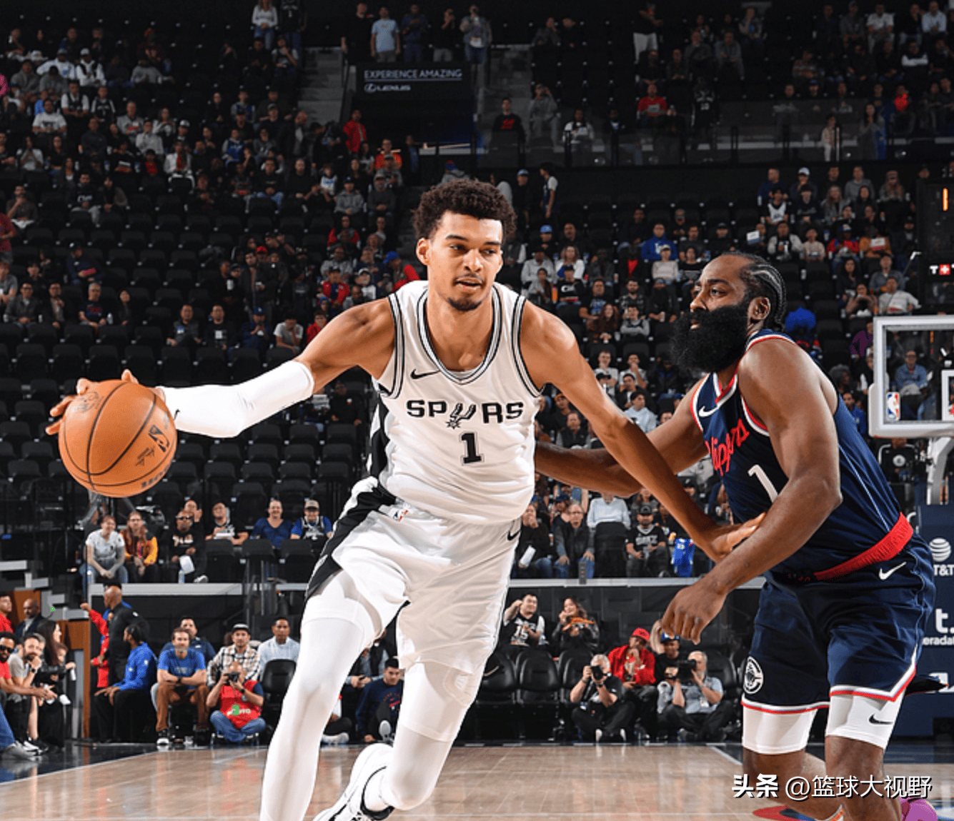 快船轻取美国男篮，巴恩斯绝境逆转