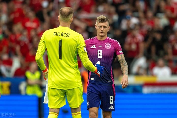 包含世界赛舞台,欧洲杯代表国家出征荣耀的词条 包含世界赛舞台,欧洲杯代表国家出征荣耀的词条