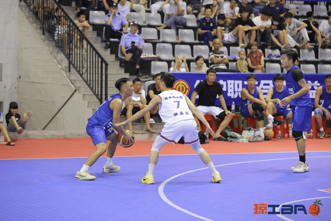 爱游戏-史诗对决！篮球上演极限翻盘