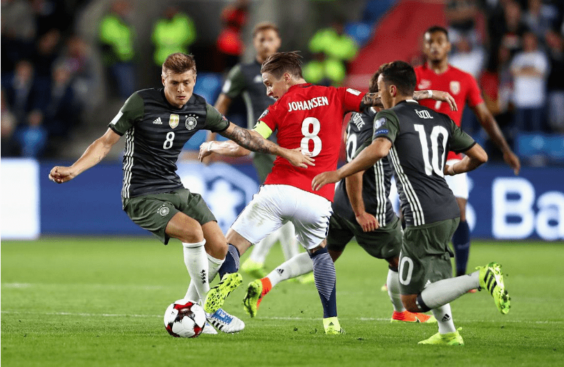 德国队轻取韩国队,郑思维扛起全队的简单介绍 德国队轻取韩国队,郑思维扛起全队的简单介绍