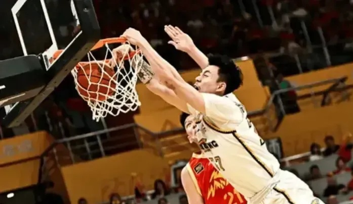 天津队碾压热火，张镇麟关键制胜