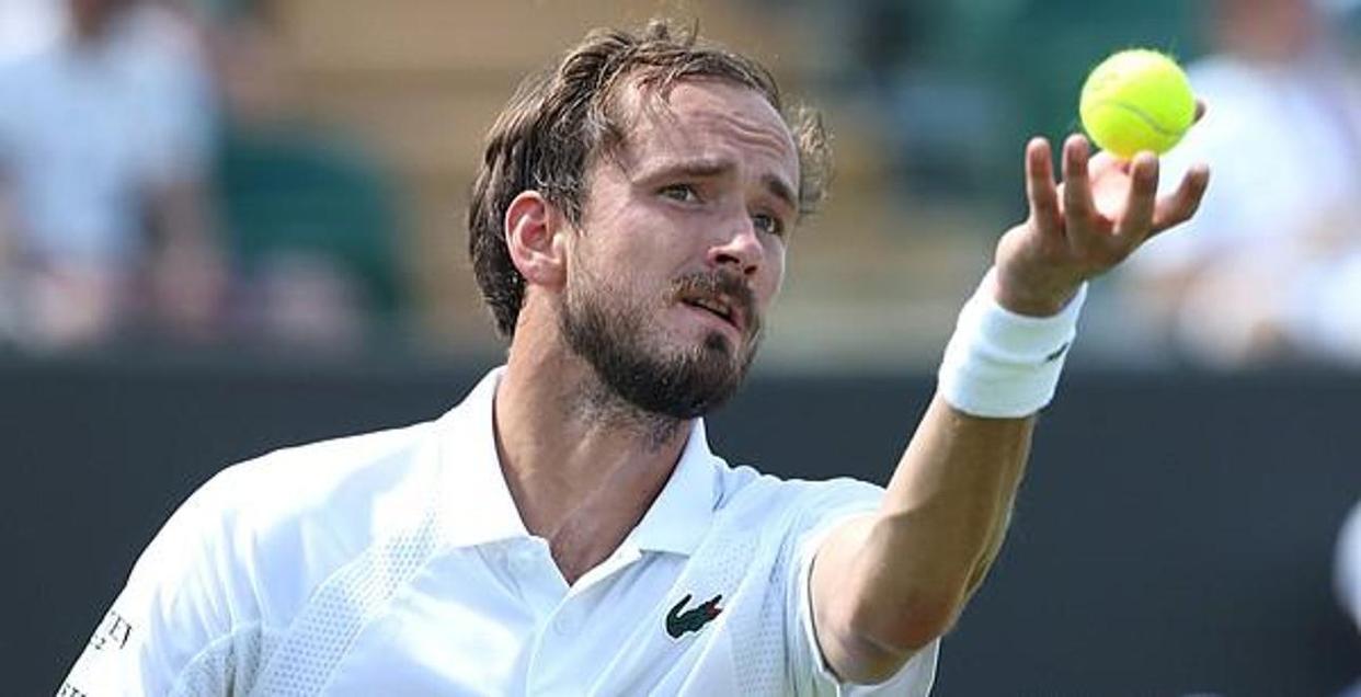 年终总决赛逆转温网,梅德韦杰夫点燃赛场 年终总决赛逆转温网,梅德韦杰夫点燃赛场