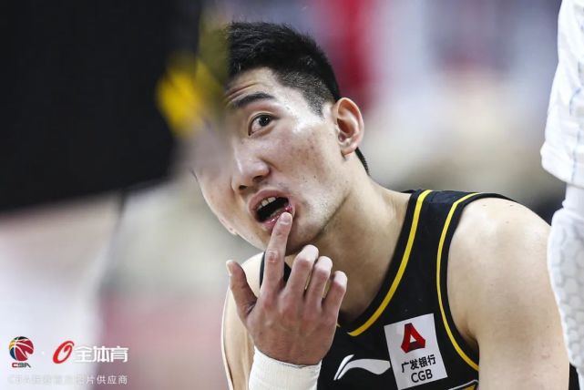 猛龙力克太阳，胡金秋关键制胜