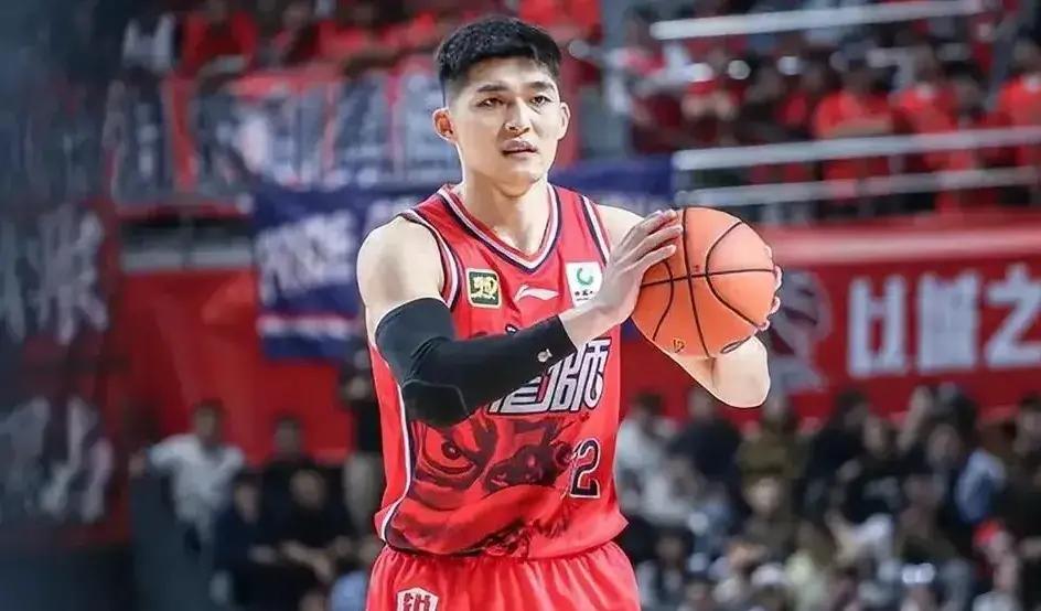 广州男篮客场失利，深圳队取得胜利