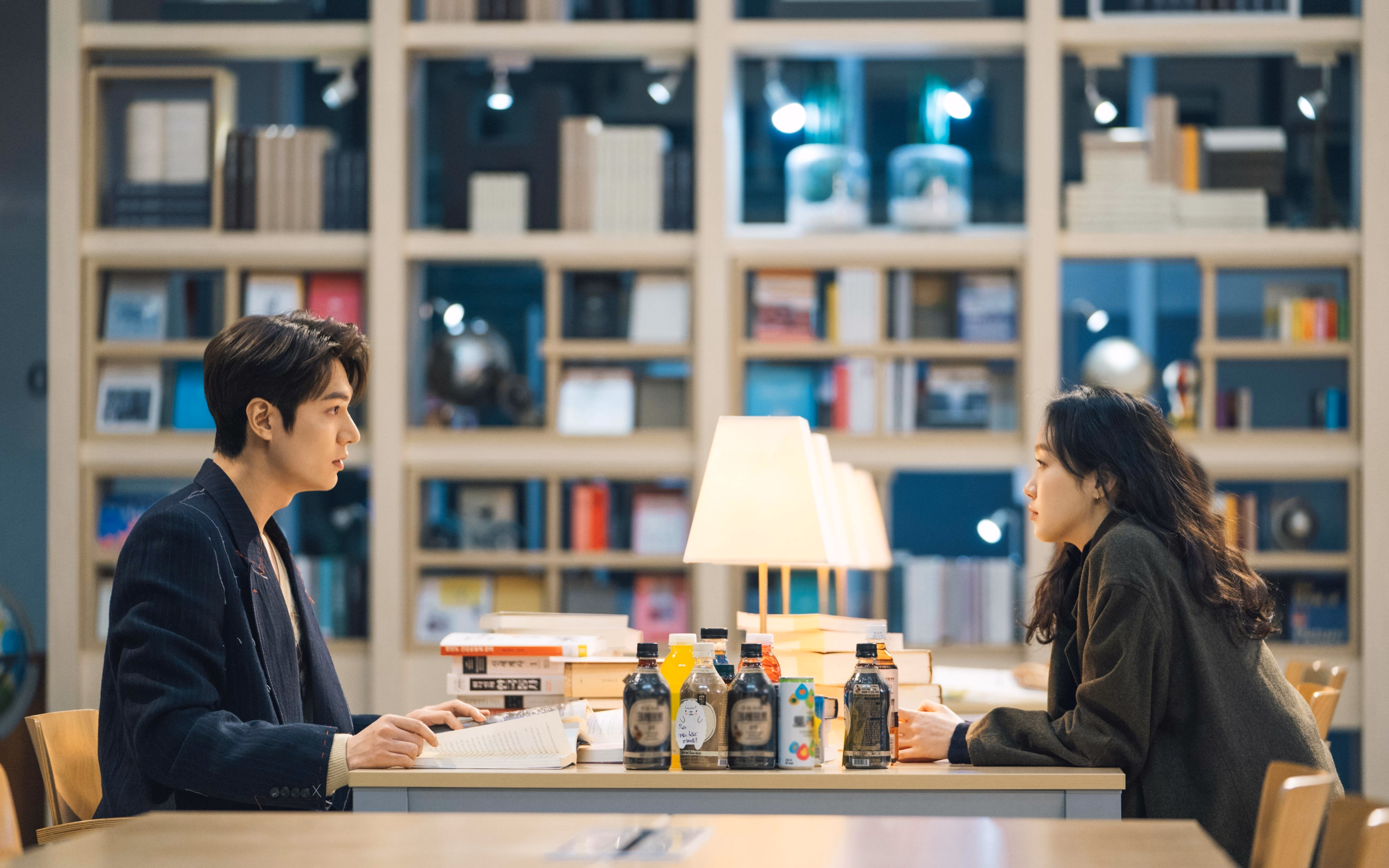 极限0.3秒,迈凯伦绝杀红牛之夜,拉塞尔改写单圈历史