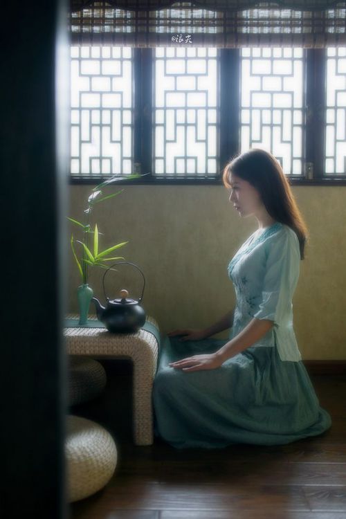 爱游戏官方入口-北非沙漠对阵东欧铁骑，德里赫特铸就欧洲铁闸传奇