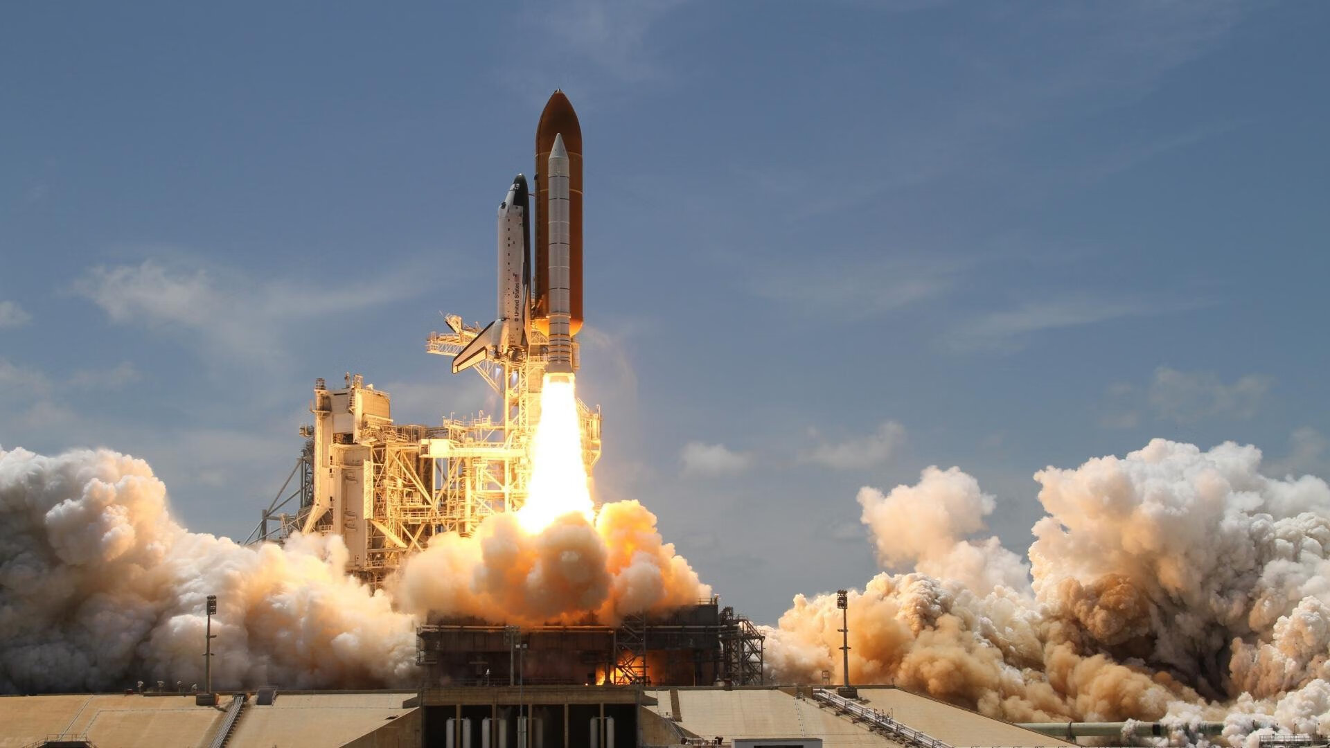 神性与尘烟，姆巴佩的天神下凡与佛罗伦萨的尘世加时