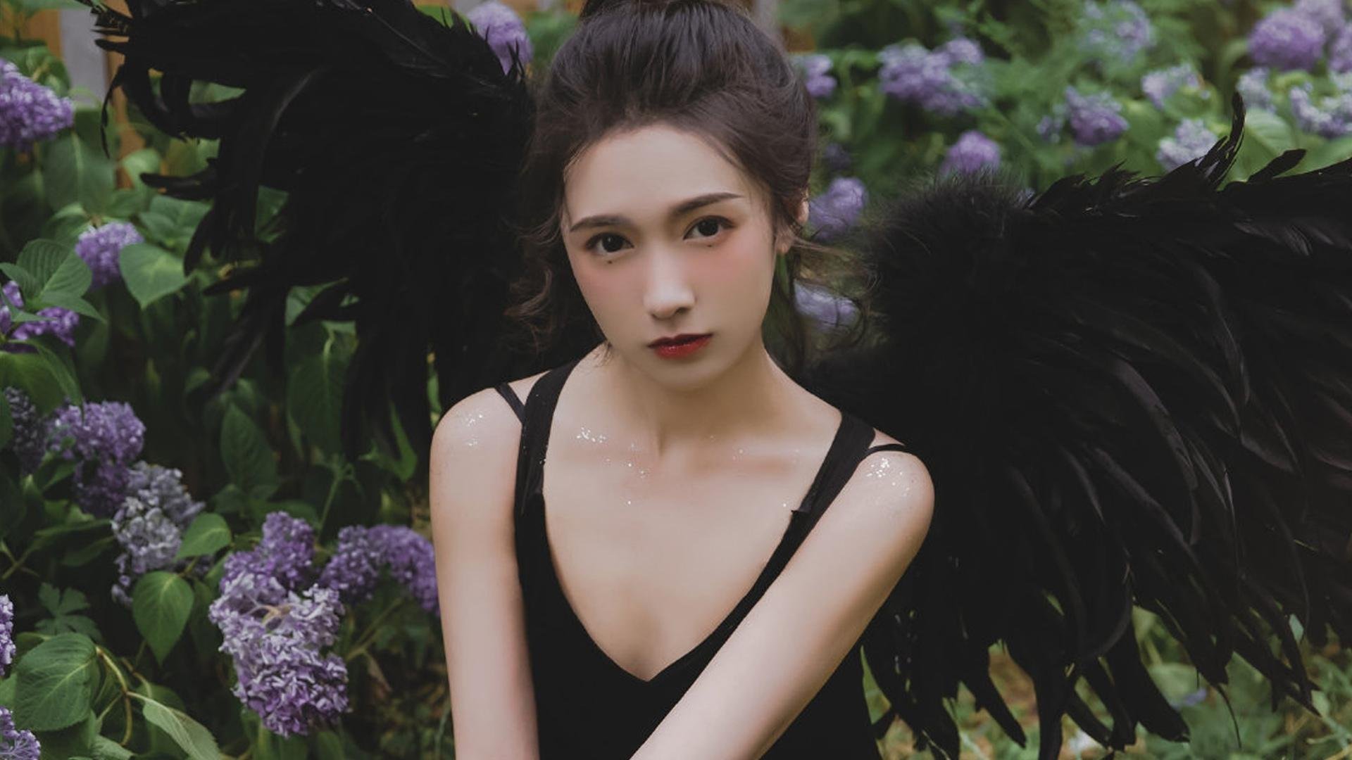 宿命的尘埃,2026世界杯E组,当大象踩碎东欧铁骑,维尼修斯划出最后一抹桑巴弧光